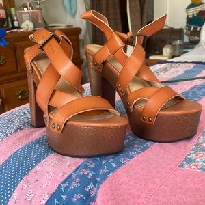 Just fab platform heels. NWOT never worn